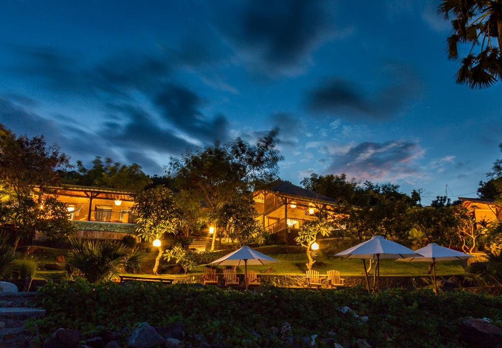 Aquamarine Beach Villas Amed Екстериор снимка